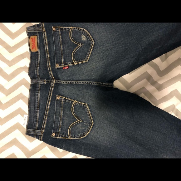 Levi’s skinny jeans - Picture 2 of 7